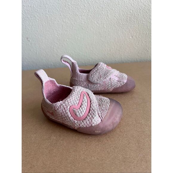 Nike Kids' Swoosh 1 Sneaker size 4C - Picture 1 of 6